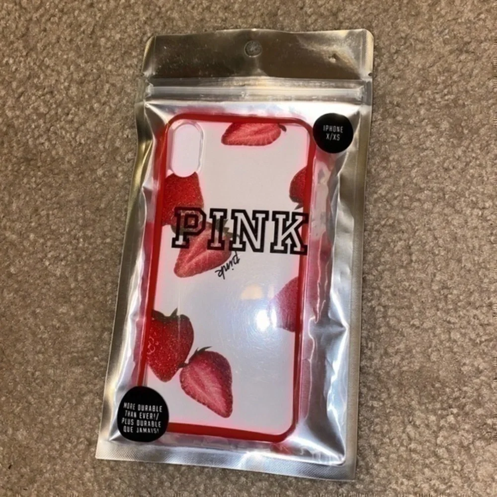 VICTORIA SECRET PINK STRAWBERRY CLEAR PHONE CASE❗️